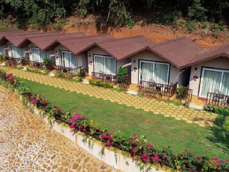 Stone Wood Premier Gokarna Hotel Gokarna  Exterior photo