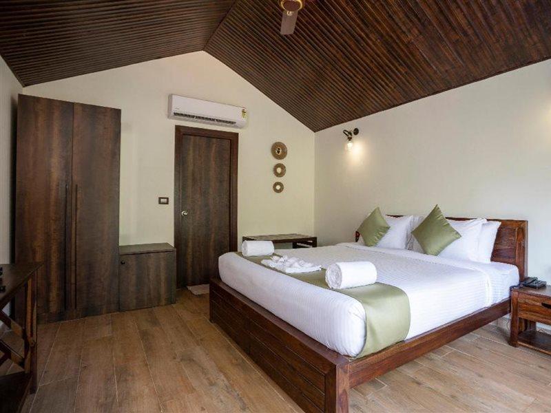 Stone Wood Premier Gokarna Hotel Gokarna  Exterior photo