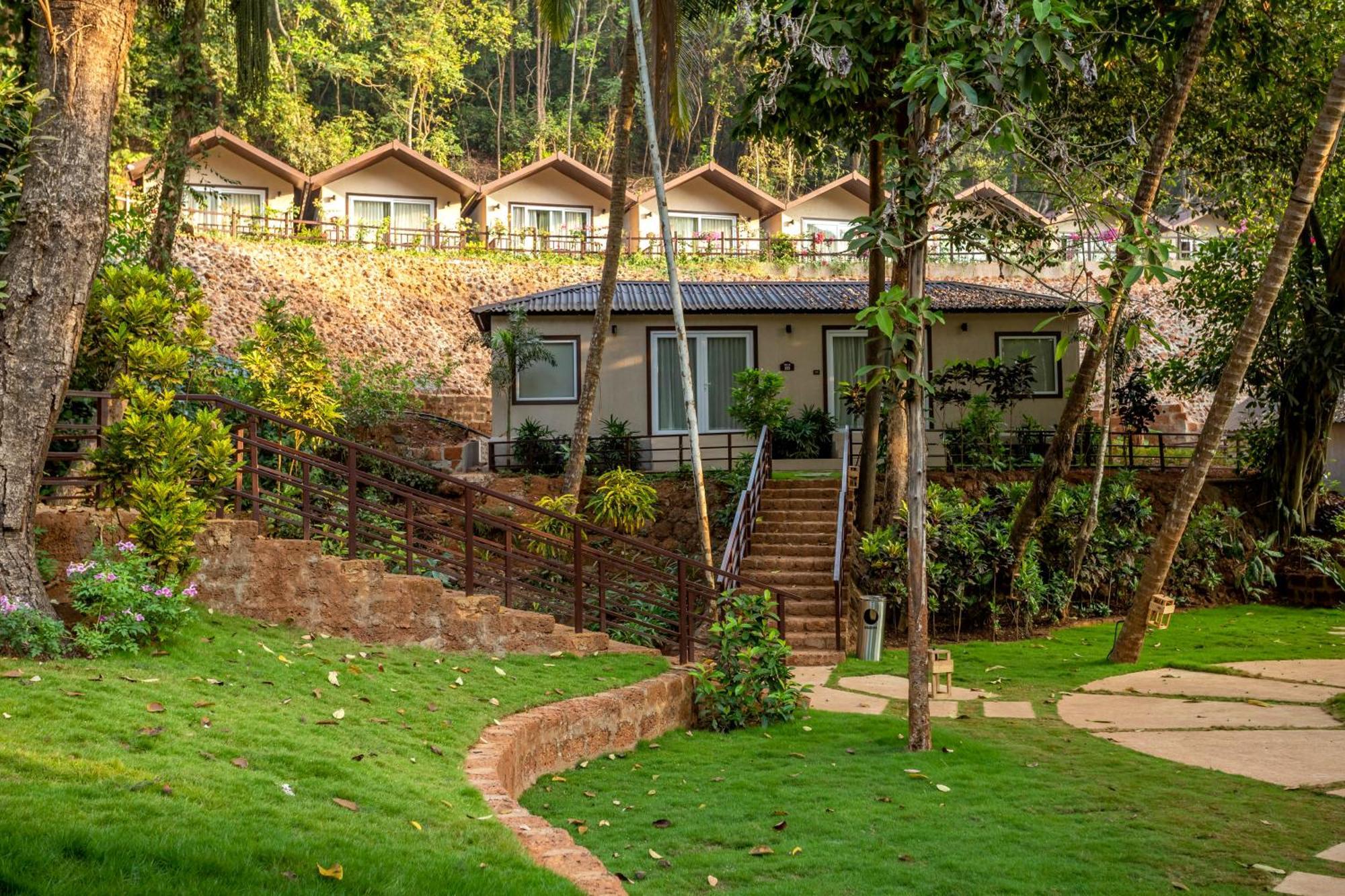 Stone Wood Premier Gokarna Hotel Gokarna  Exterior photo