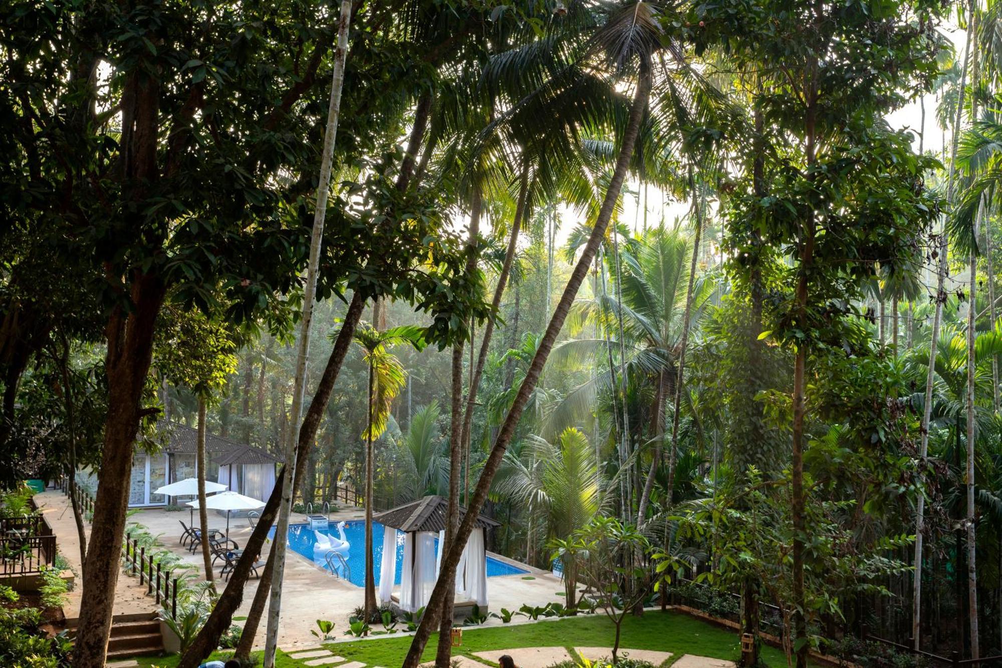 Stone Wood Premier Gokarna Hotel Gokarna  Exterior photo