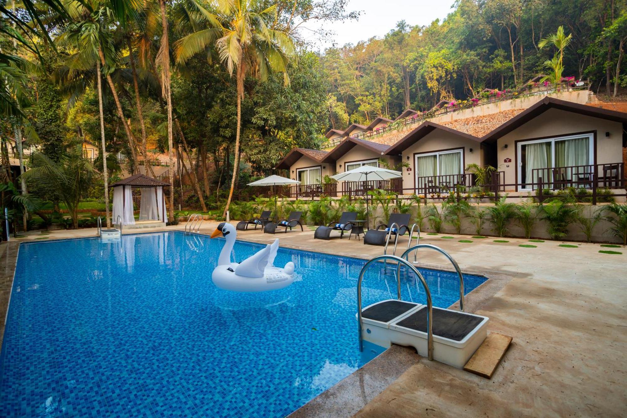 Stone Wood Premier Gokarna Hotel Gokarna  Exterior photo