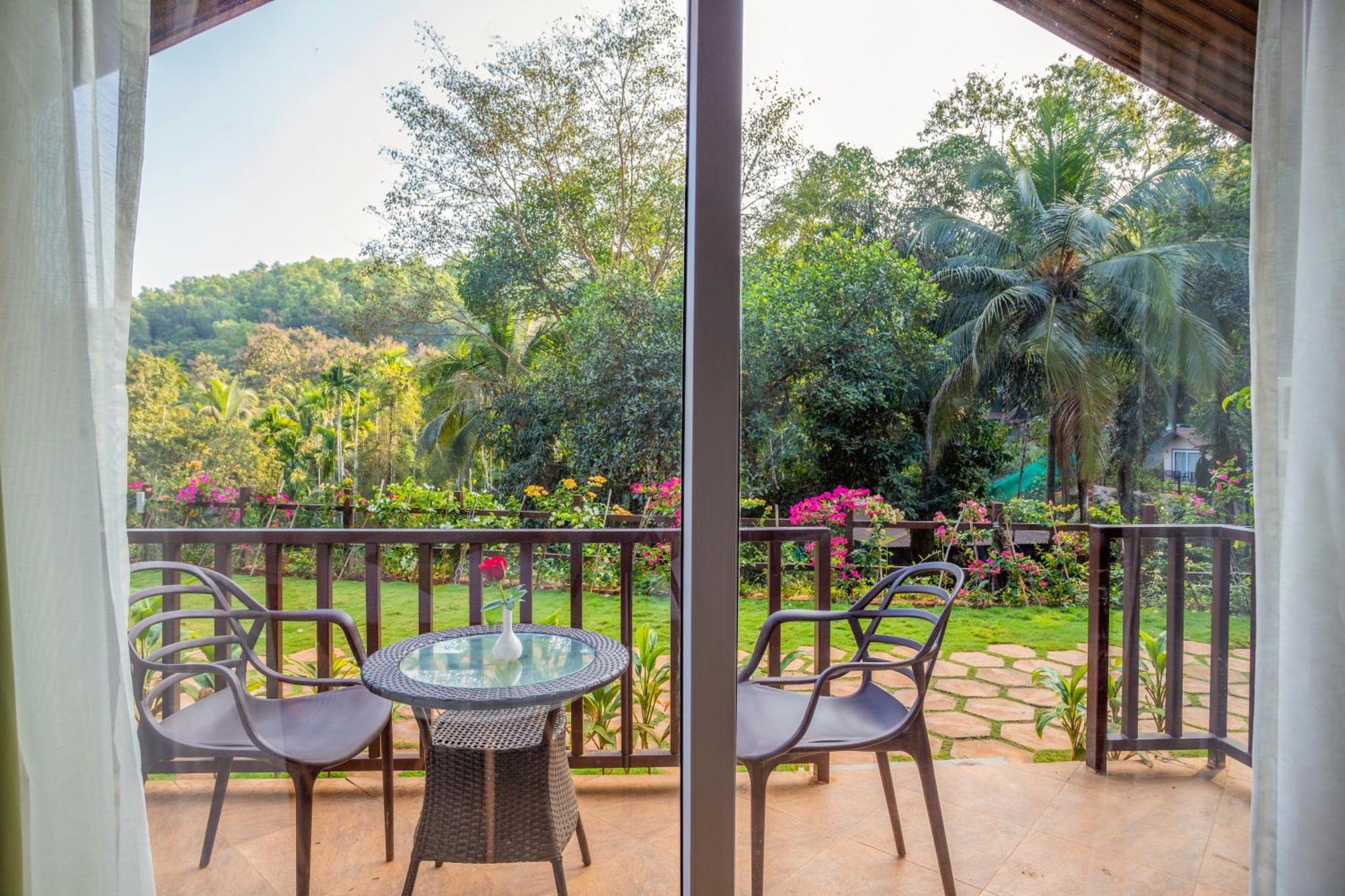Stone Wood Premier Gokarna Hotel Gokarna  Exterior photo