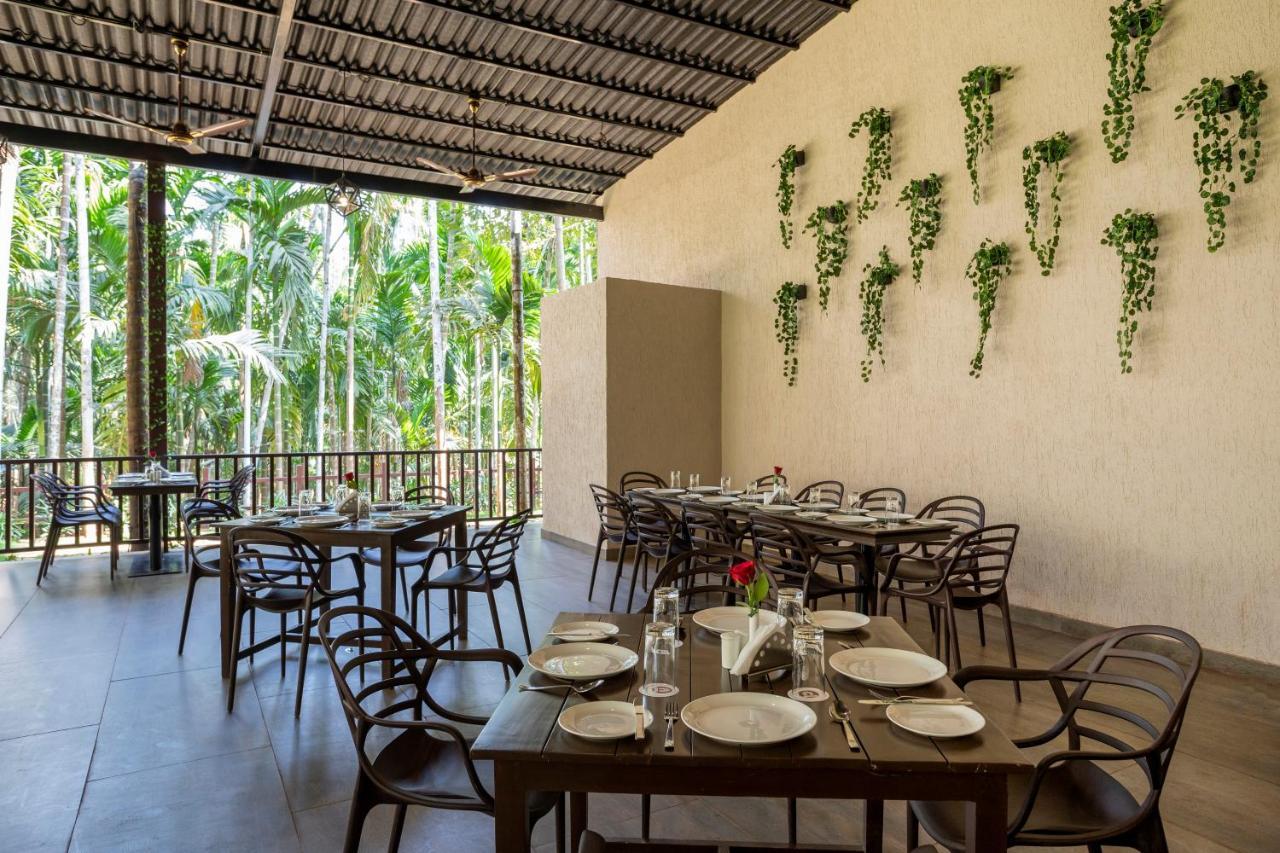 Stone Wood Premier Gokarna Hotel Gokarna  Exterior photo